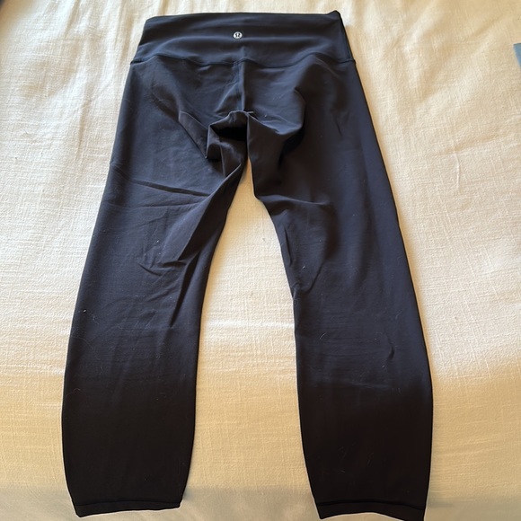 Lululemon wonder train leggings 23” - Picture 3 of 5